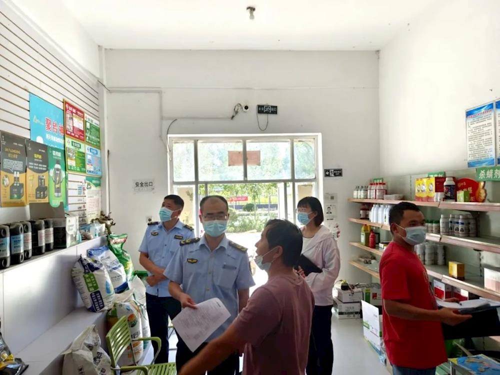 严把农资检查护航三秋质量，消防药剂助力农业安全增效